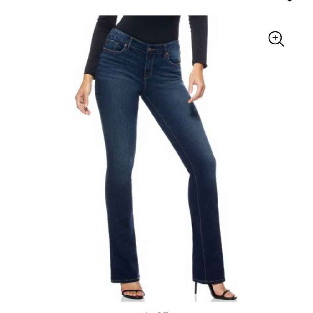 💥NWT-Sofia Jeans - size 16 Short💥